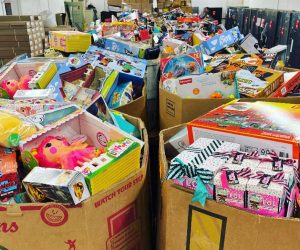 mix christmas liquidation pallet