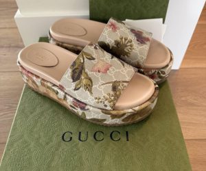 gucci slides pallets
