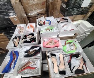 Female Shoes Pallet