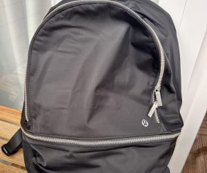 lululemon bags pallets